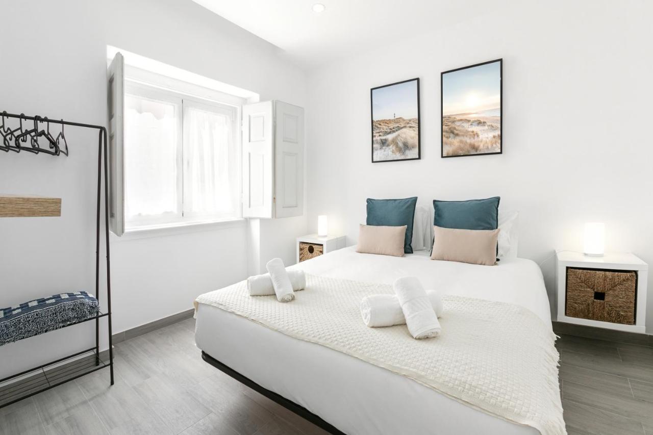 Rose Breeze Apartment Nazaré Esterno foto
